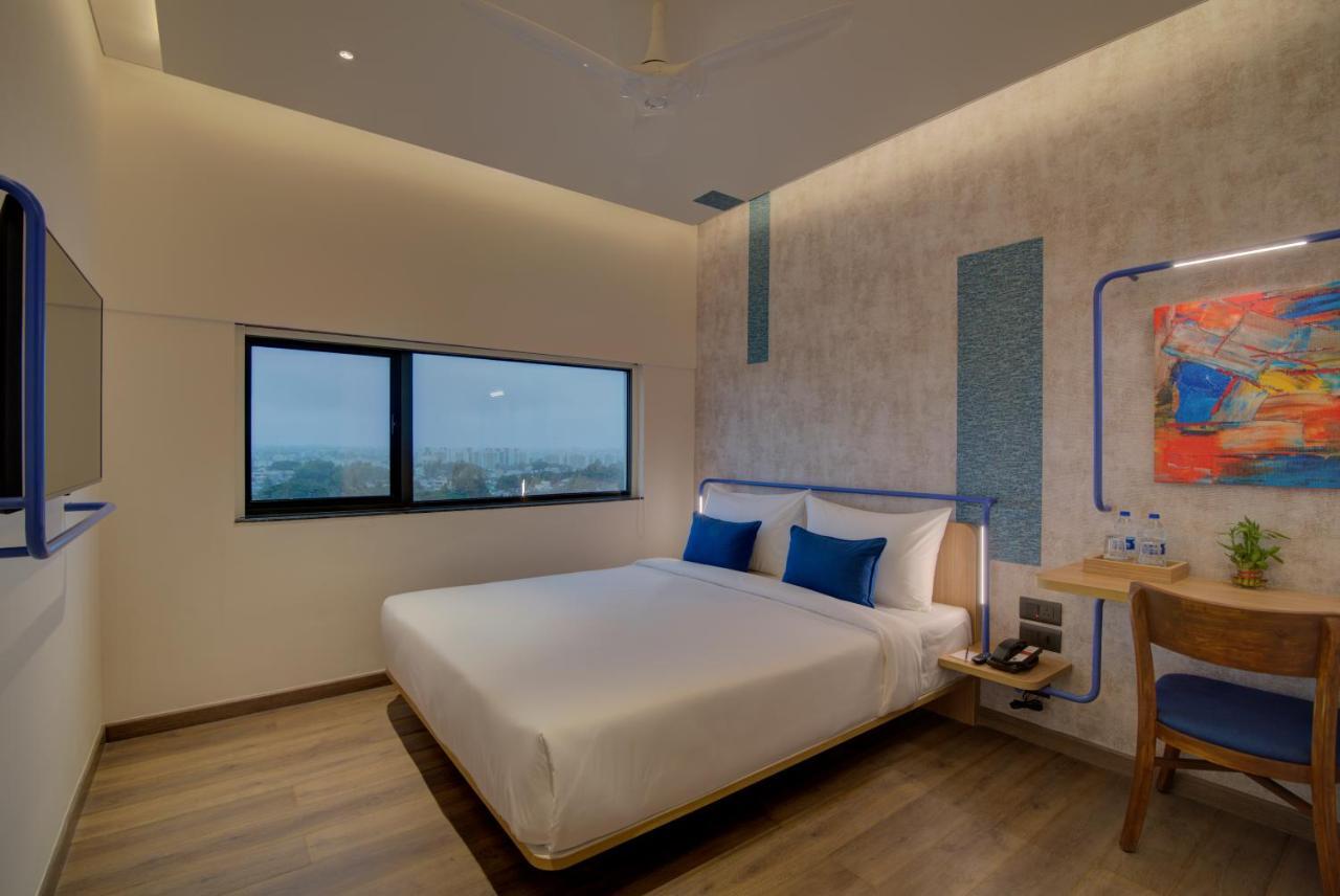 7 Apple Hotel 纳西克 外观 照片