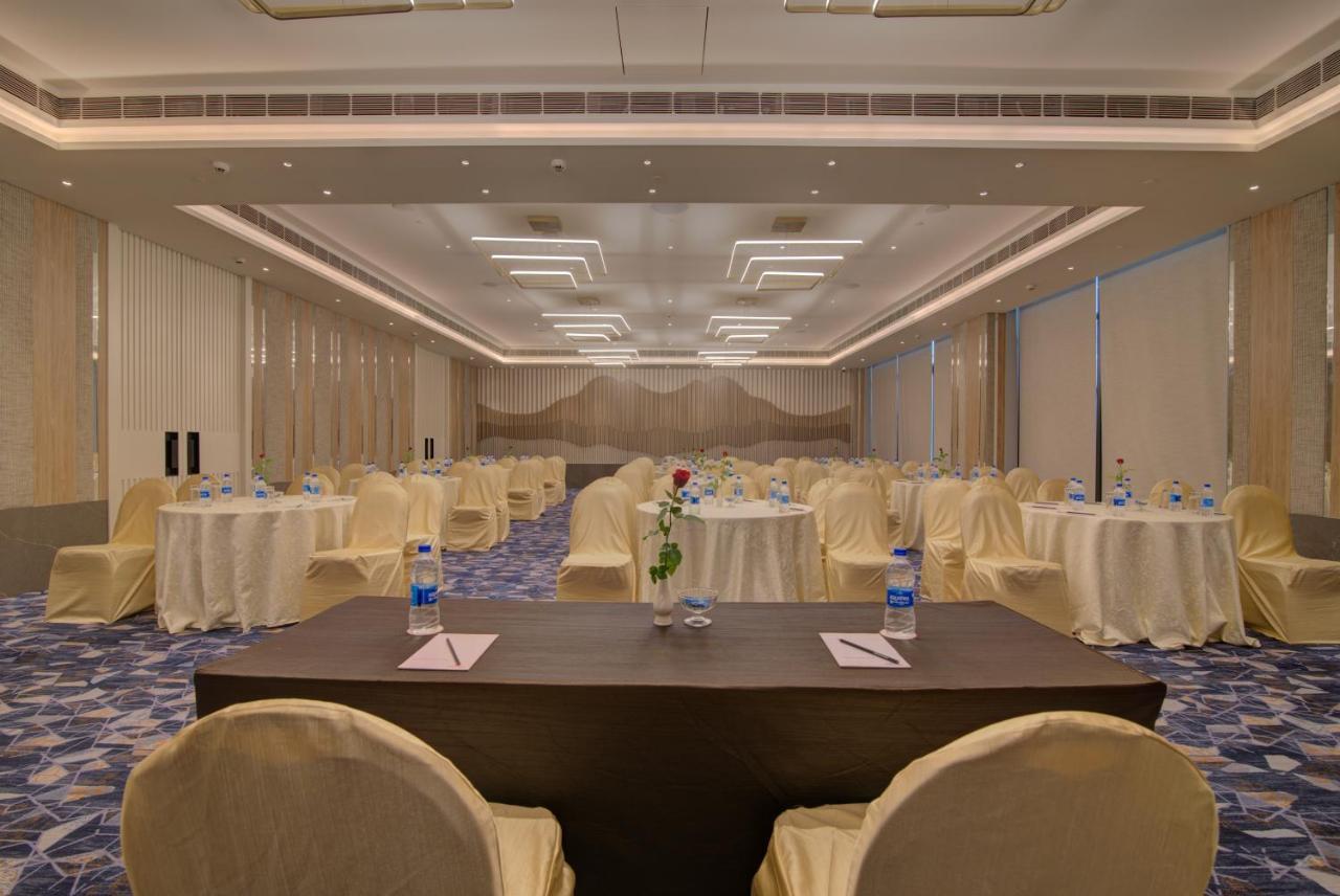 7 Apple Hotel 纳西克 外观 照片